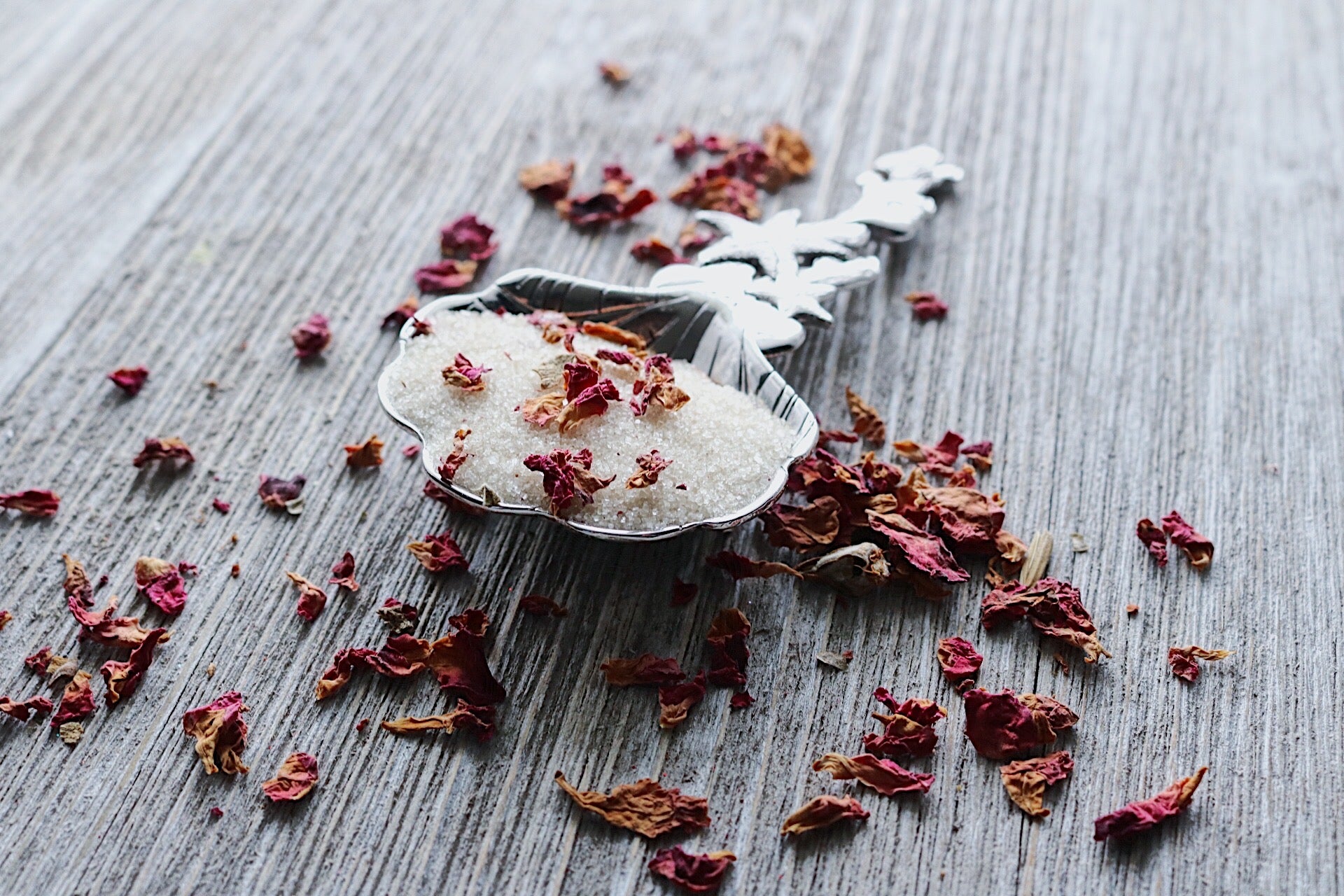 Herb infused sugar1621243260e1af0c20-2